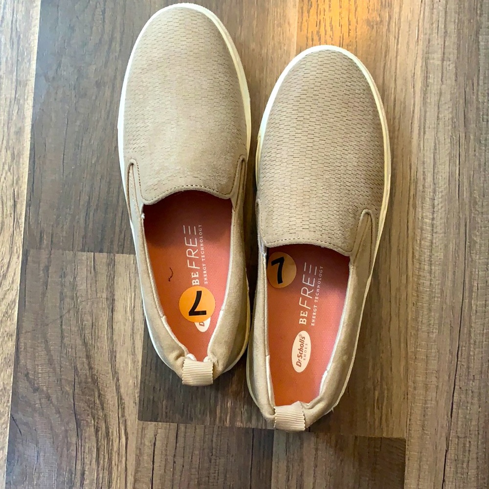 Comfy, slip on sneaker!